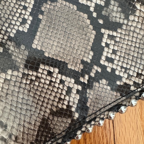 Zara Snake Pattern Chain Bag/Wallet - Picture 3 of 4